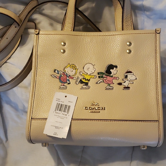 Coach Cream Tote with Peanuts Ice Skating Design - Picture 2 of 6